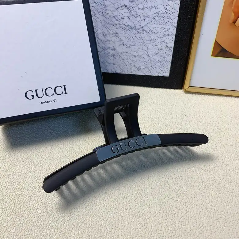 Gucci Hair Grab Clip   (4)